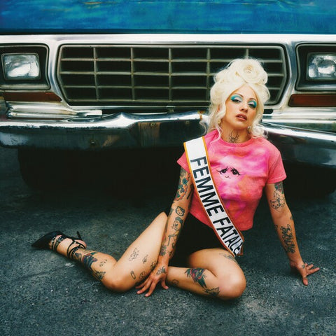 Mon Laferte | Femme fatale | Album